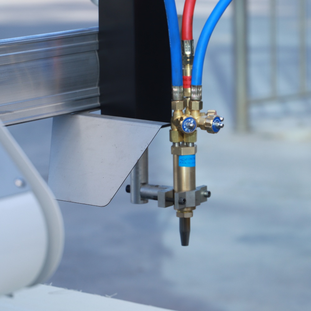 Cnc Plasma Cutter - 高品質ポータブルタイプCNC金属切断機、CNCプラズマ・火炎切断機