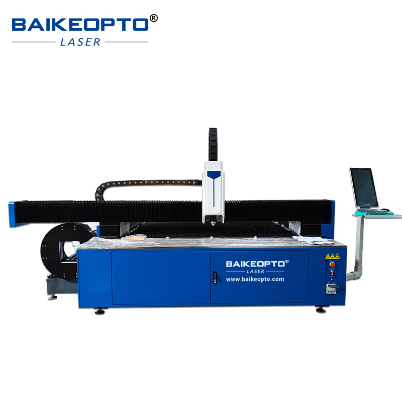 CNCシートパイプ兼用ファイバーレーザーカッター、オートフォ - Industrial Laser Cutter For Metal のレビューと価格