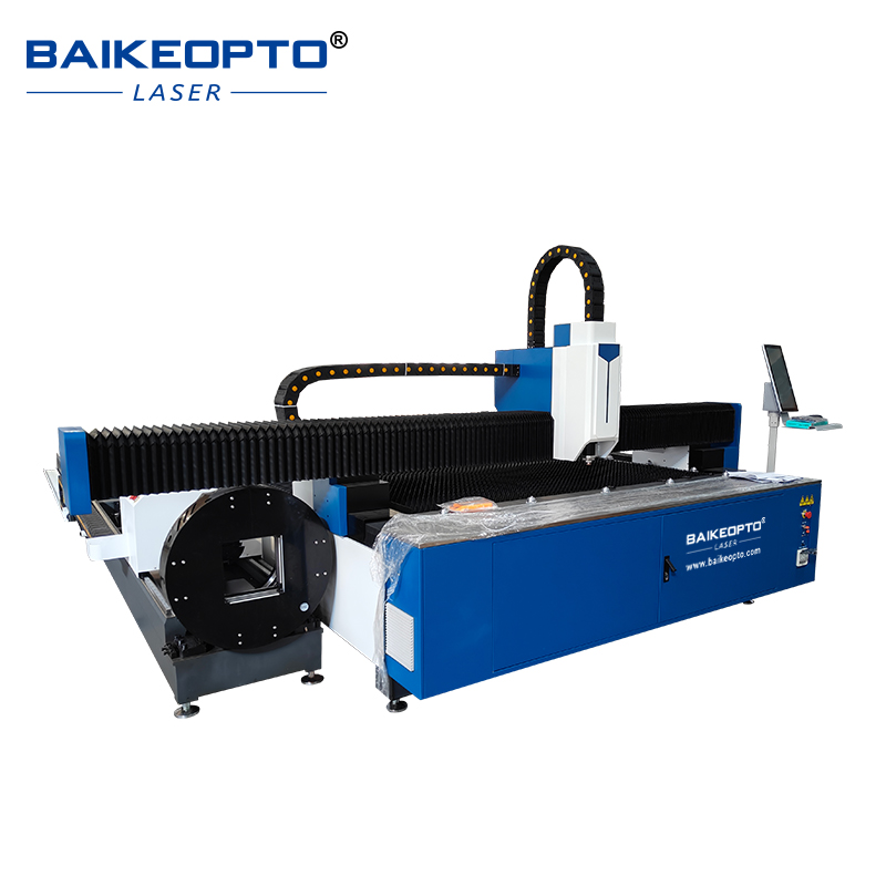 CNCシートパイプ兼用ファイバーレーザーカッター、オートフォ - Industrial Laser Cutter For Metal のレビューと価格