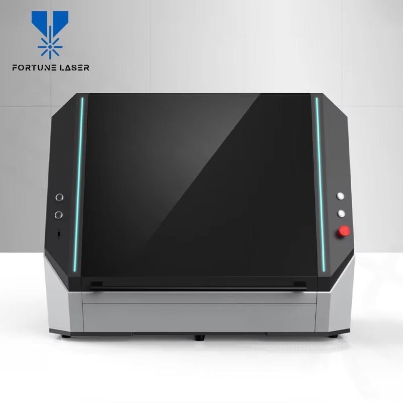 800W CNC完全密閉型ファイバーレーザーカッター、金属板 - Industrial Laser Cutter For Metal のレビューと価格