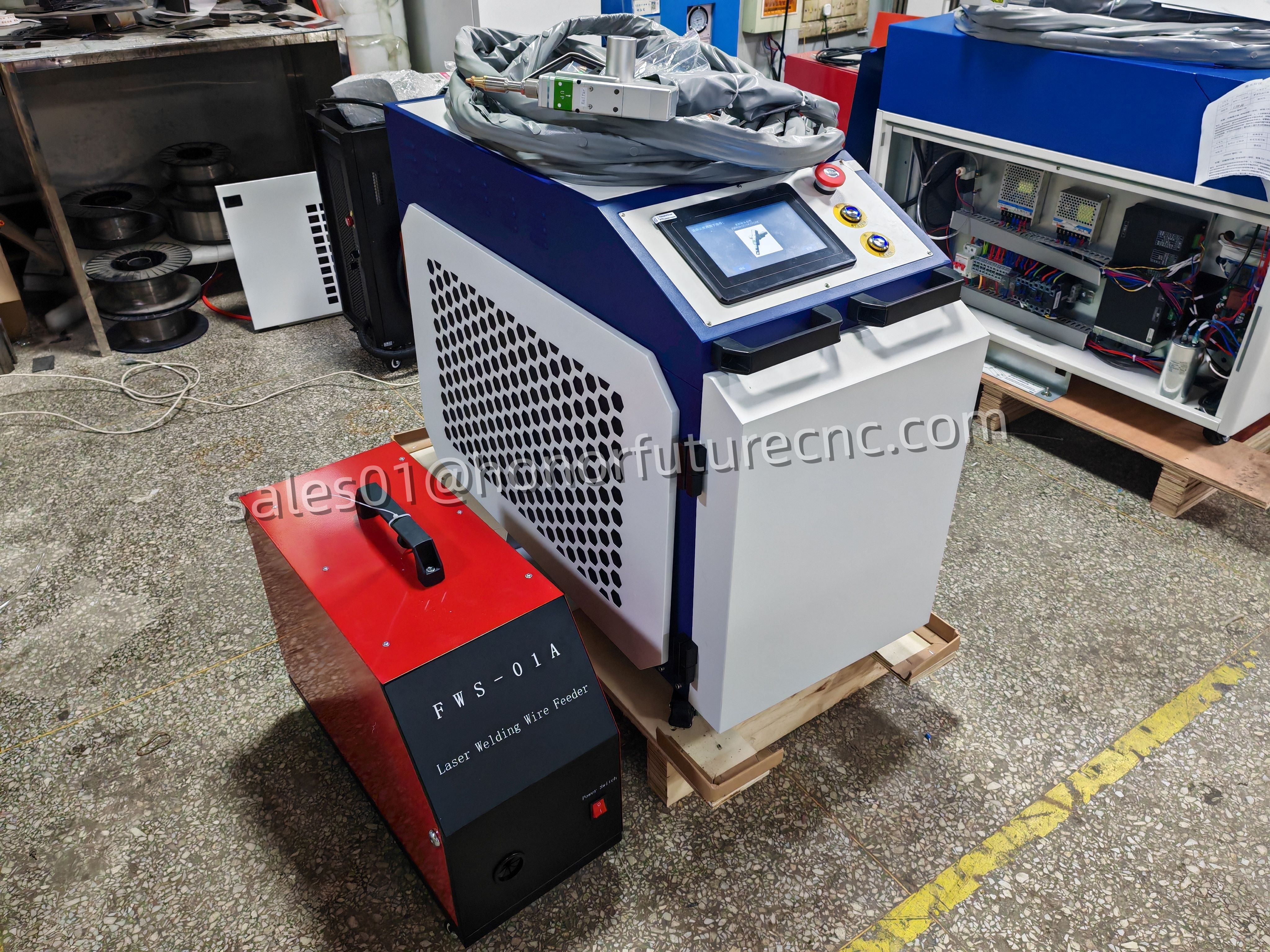 5 in 1 ハンドヘルド工業用バッテリーレーザー溶接機 R - Industrial Laser Welder Price のレビューと価格
